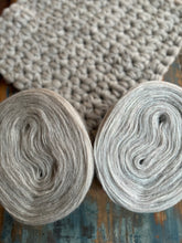 Load image into Gallery viewer, Nutiden - (MORGON)LJUS anno 2024 - (unspun yarn - ospunnet garn) - Swedish wool