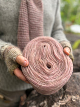 Load image into Gallery viewer, Nutiden - Hjärtstilla - September Collection 2026 - #nutidenyarn - unspun Swedish wool yarn