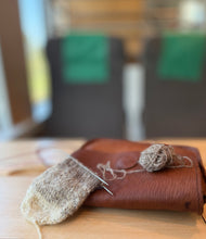 Load image into Gallery viewer, - Single drop - Morgonstund har guld i mun - #honerocheirfiber