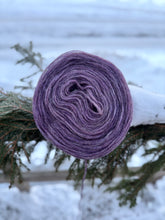 Load image into Gallery viewer, Nutiden - DET FINA I KRÅKSÅNGEN  - February Collection 2026 - #nutidenyarn - unspun Swedish wool yarn
