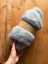 Load image into Gallery viewer, DESIRÉE #honerocheirfiber (from Dina färger var blå)