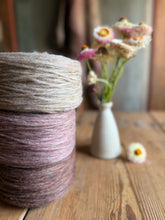 Load image into Gallery viewer, Nutiden - Hjärtstilla - September Collection 2026 - #nutidenyarn - unspun Swedish wool yarn