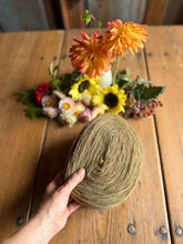 Load image into Gallery viewer, Nutiden - Härska - September Collection 2026 - #nutidenyarn - unspun Swedish wool yarn