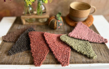 Load image into Gallery viewer, Nutiden - Törnros - August Collection 2026 - #nutidenyarn - unspun Swedish wool yarn