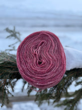 Load image into Gallery viewer, Nutiden - DANS PÅ ROSOR   - February Collection 2026 - #nutidenyarn - unspun Swedish wool yarn