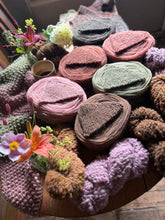 Load image into Gallery viewer, Nutiden - Skumrasket - August Collection 2026 - #nutidenyarn - unspun Swedish wool yarn