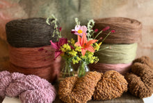 Load image into Gallery viewer, Nutiden - Frigjord - August Collection 2026 - #nutidenyarn - unspun Swedish wool yarn