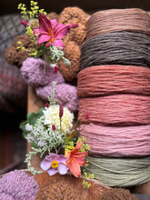 Load image into Gallery viewer, Nutiden - Frigjord - August Collection 2026 - #nutidenyarn - unspun Swedish wool yarn