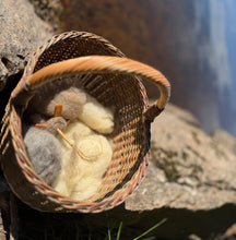 Load image into Gallery viewer, - Single drop - Morgonstund har guld i mun - #honerocheirfiber