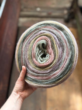 Load image into Gallery viewer, Nutiden - Birthday blend Pyssling - May 2026 - #nutidenyarn - unspun Swedish wool yarn