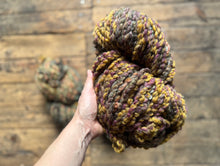 Load image into Gallery viewer, VARV - ÖNSKEBRUN - Nov 2025 - #varvyarn - a twist on nutiden - boucle Swedish wool yarn