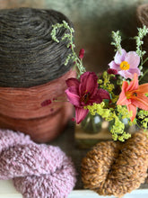 Load image into Gallery viewer, Nutiden - Skumrasket - August Collection 2026 - #nutidenyarn - unspun Swedish wool yarn
