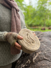 Load image into Gallery viewer, Nutiden - Solsten - September Collection 2026 - #nutidenyarn - unspun Swedish wool yarn