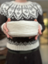 Load image into Gallery viewer, Nutiden - ARVID - natur - January 2025 - #nutidenyarn - unspun Swedish wool yarn