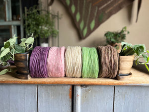 Nutiden - TÄPPA - (unspun yarn - ospunnet garn) - Swedish wool