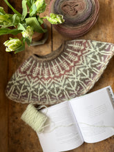 Load image into Gallery viewer, Nutiden - Birthday blend Pyssling - May 2026 - #nutidenyarn - unspun Swedish wool yarn