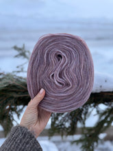 Load image into Gallery viewer, Nutiden - VINTERSÖRJA  - February Collection 2026 - #nutidenyarn - unspun Swedish wool yarn