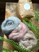 Load image into Gallery viewer, - Single drop - sample bag : GRÅ/grey alpacka mix - #honerocheirfiber