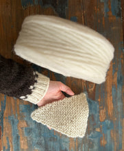 Load image into Gallery viewer, Nutiden - ARVID - natur - January 2025 - #nutidenyarn - unspun Swedish wool yarn