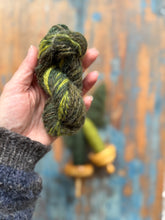 Load image into Gallery viewer, - Single drop - Blad - #honerocheirfiber - spin or felt