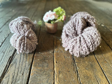 Load image into Gallery viewer, VARV - Enhörnings MAN - Nov 2025 - #varvyarn - a twist on nutiden - boucle Swedish wool yarn