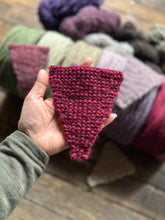 Load image into Gallery viewer, Nutiden - PÅ STÅENDE FOT  - February Collection 2026 - #nutidenyarn - unspun Swedish wool yarn