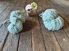 Load image into Gallery viewer, VARV - Enhörnings SVANS - Nov 2025 - #varvyarn - a twist on nutiden - boucle Swedish wool yarn