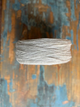 Load image into Gallery viewer, Nutiden - (DAGS)LJUS anno 2024 - (unspun yarn - ospunnet garn) - Swedish wool