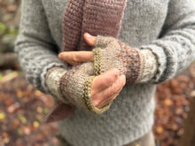 Load image into Gallery viewer, Nutiden - Värma - September Collection 2026 - #nutidenyarn - unspun Swedish wool yarn