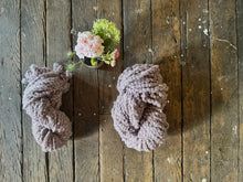 Load image into Gallery viewer, VARV - Enhörnings MAN - Nov 2025 - #varvyarn - a twist on nutiden - boucle Swedish wool yarn