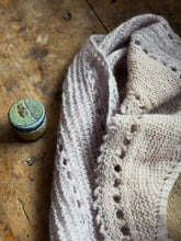 Load image into Gallery viewer, - Single drop - Pyssling - spring shawl - a glimpse of May