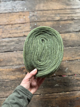 Load image into Gallery viewer, Nutiden - ANAR UGGLOR I MOSSEN - February collection 226 - #nutidenyarn - unspun Swedish wool yarn0