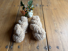 Load image into Gallery viewer, VARV - Persicum - September 2026 - #varvyarn - a twist on nutiden - boucle Swedish wool yarn