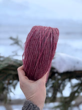 Load image into Gallery viewer, Nutiden - DANS PÅ ROSOR   - February Collection 2026 - #nutidenyarn - unspun Swedish wool yarn