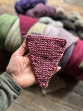 Load image into Gallery viewer, Nutiden - DANS PÅ ROSOR   - February Collection 2026 - #nutidenyarn - unspun Swedish wool yarn