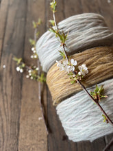 Load image into Gallery viewer, Nutiden - TUVA ( birthday blend ) May collection - (unspun yarn - ospunnet garn) - Swedish wool