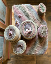 Load image into Gallery viewer, Nutiden - Birthday blend Pyssling - May 2026 - #nutidenyarn - unspun Swedish wool yarn