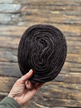 Load image into Gallery viewer, Nutiden - MARTIN - natur - February 2026 - #nutidenyarn - unspun Swedish wool yarn