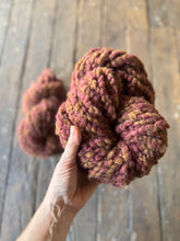 Load image into Gallery viewer, VARV - Daglilja  - Nov 2025 - #varvyarn - a twist on nutiden - boucle Swedish wool yarn