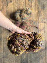 Load image into Gallery viewer, VARV - ÖNSKEBRUN - Nov 2025 - #varvyarn - a twist on nutiden - boucle Swedish wool yarn
