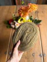 Load image into Gallery viewer, Nutiden - Härska - September Collection 2026 - #nutidenyarn - unspun Swedish wool yarn