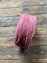 Load image into Gallery viewer, Nutiden - DANS PÅ ROSOR   - February Collection 2026 - #nutidenyarn - unspun Swedish wool yarn