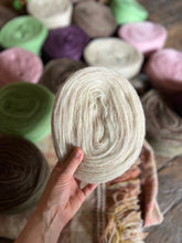 Load image into Gallery viewer, Nutiden - TÄPPA - (unspun yarn - ospunnet garn) - Swedish wool