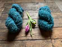 Load image into Gallery viewer, VARV - Entacmaea quadricolor - March 2026 - #varvyarn - a twist on nutiden - boucle Swedish wool yarn