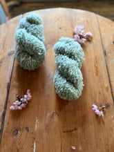 Load image into Gallery viewer, VARV - Menta viridi  - May 2026 - #varvyarn - a twist on nutiden - boucle Swedish wool yarn