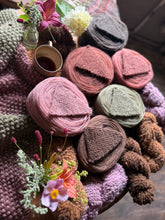 Load image into Gallery viewer, Nutiden - Förvildad - August Collection 2026 - #nutidenyarn - unspun Swedish wool yarn