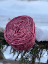 Load image into Gallery viewer, Nutiden - DANS PÅ ROSOR   - February Collection 2026 - #nutidenyarn - unspun Swedish wool yarn