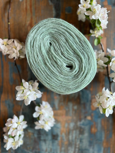 Nutiden - ORAKEL - (unspun yarn - ospunnet garn) - Swedish wool