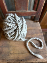Load image into Gallery viewer, Formidabel - GOT 10  - mix with Gotland wool -