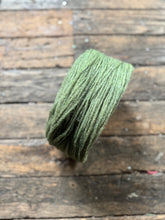 Load image into Gallery viewer, Nutiden - ANAR UGGLOR I MOSSEN - February collection 226 - #nutidenyarn - unspun Swedish wool yarn0